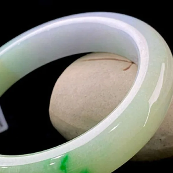 Grade-A Jadeite Bangle - Apple Green